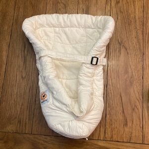 Ergo baby infant insert